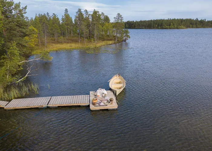 Moekki - The White Blue Wilderness Lodge